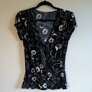 Apt 9 Wrap Style Top with Cap Sleeves